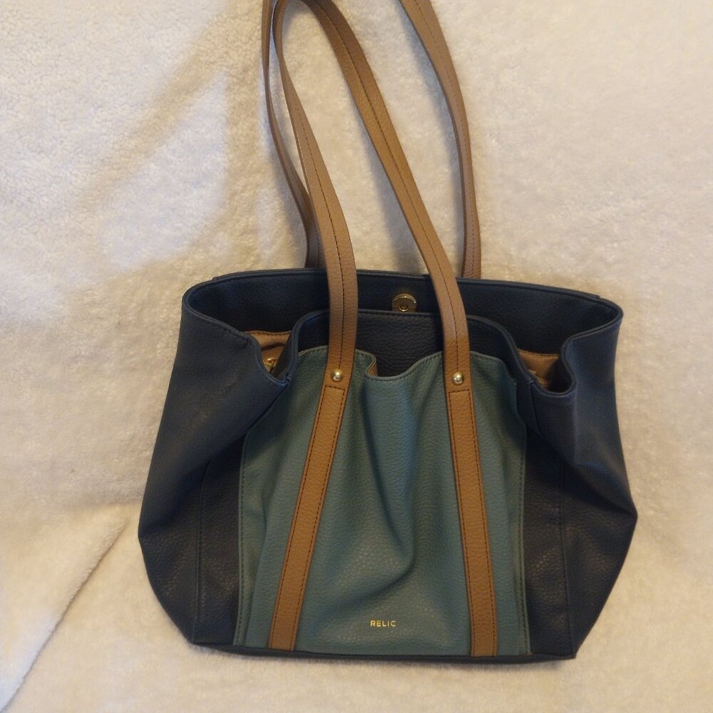 Relic shoulder bag